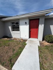 6 LAKE VILLA WAY, Kissimmee, FL 34743