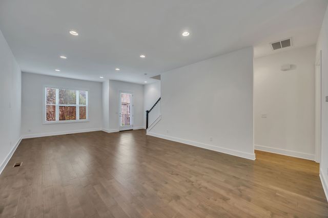 504 Vernon Cir, Nashville, TN 37209