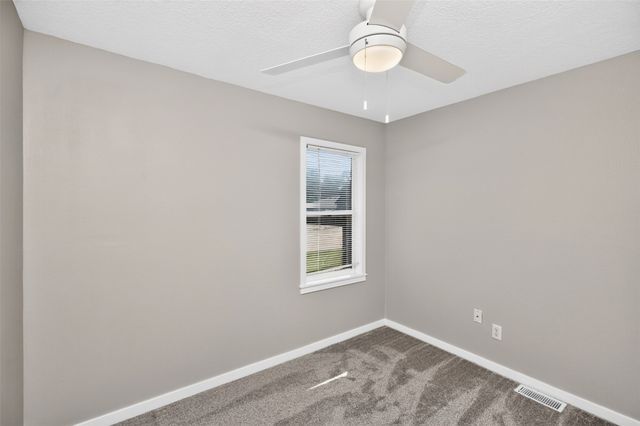 916 Rose Avenue, Des Moines, IA 50315