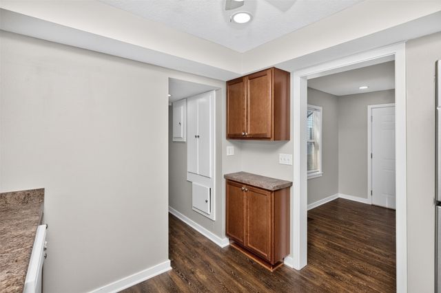 916 Rose Avenue, Des Moines, IA 50315