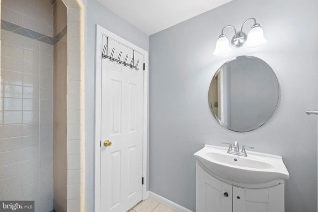 218 CLEVELAND AVE, Edgewater Park, NJ 08010