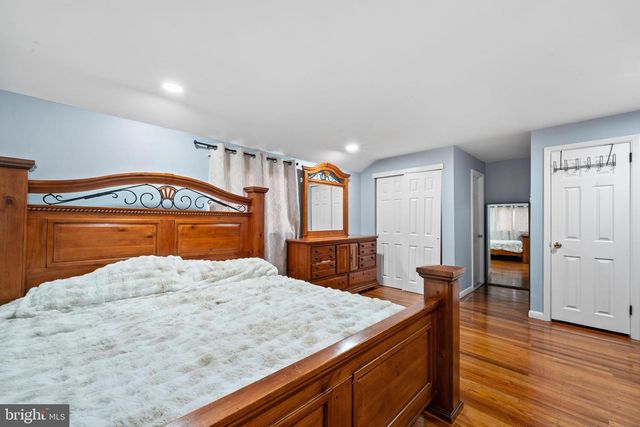 218 CLEVELAND AVE, Edgewater Park, NJ 08010