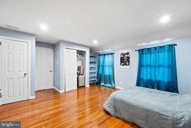 218 CLEVELAND AVE, Edgewater Park, NJ 08010