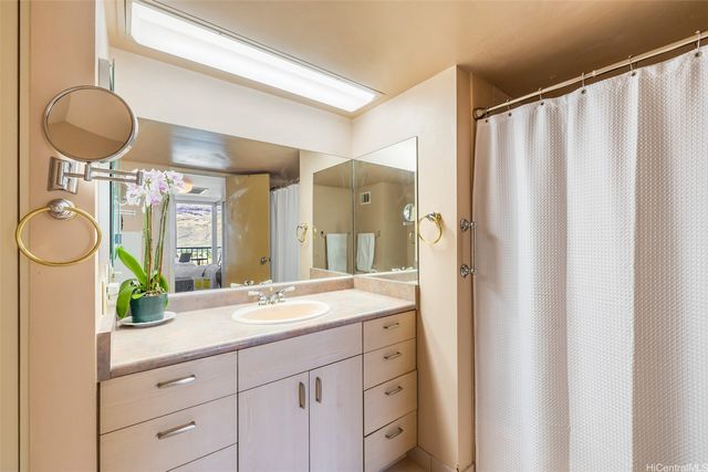 84-680 Kili Drive B1605, Waianae, HI 96792