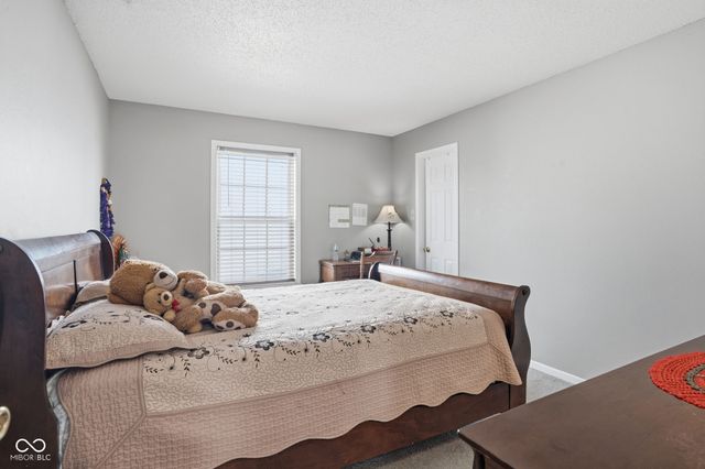 10627 Wiley Lane, Indianapolis, IN 46231