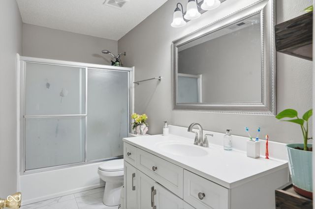 10627 Wiley Lane, Indianapolis, IN 46231