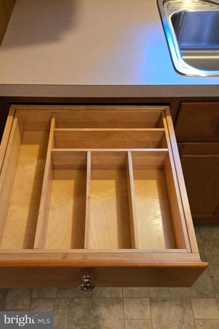 83 HIGHLAND DR, Lancaster, PA 17602