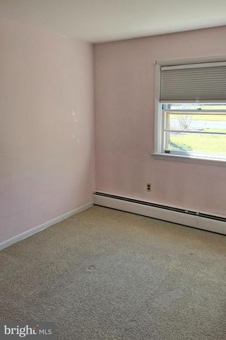 83 HIGHLAND DR, Lancaster, PA 17602