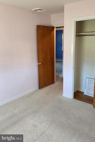 83 HIGHLAND DR, Lancaster, PA 17602