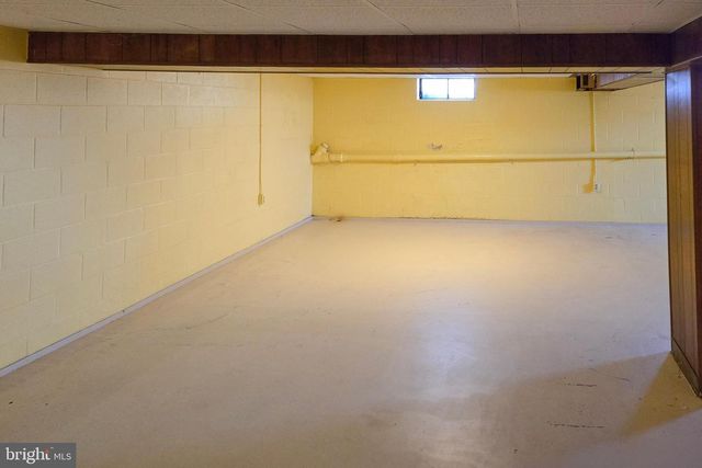 83 HIGHLAND DR, Lancaster, PA 17602