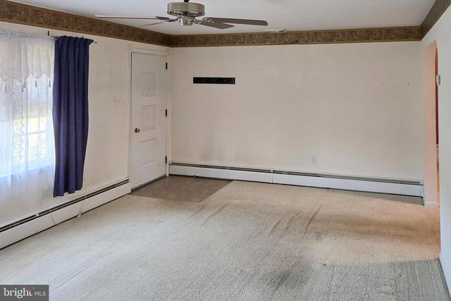 83 HIGHLAND DR, Lancaster, PA 17602