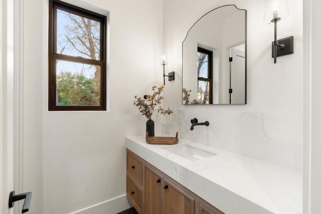 8691 Chili Hill Rd, Newcastle, CA 95658