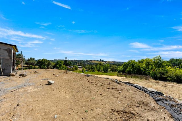 8691 Chili Hill Rd, Newcastle, CA 95658