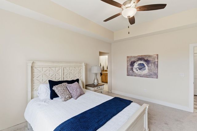 5962 Forbes Ct, Bel Aire, KS 67220