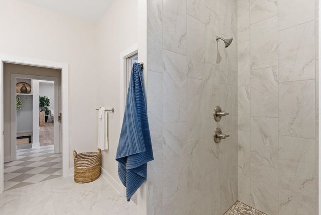 5962 Forbes Ct, Bel Aire, KS 67220