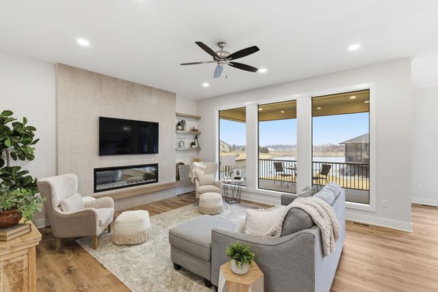 5962 Forbes Ct, Bel Aire, KS 67220