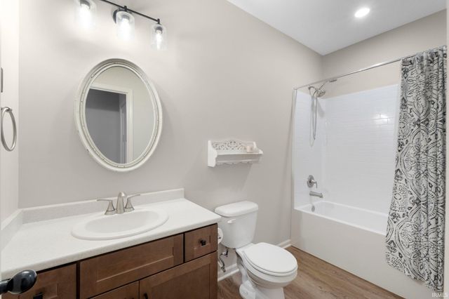 1004 Hathaway Road, Fort Wayne, IN 46845