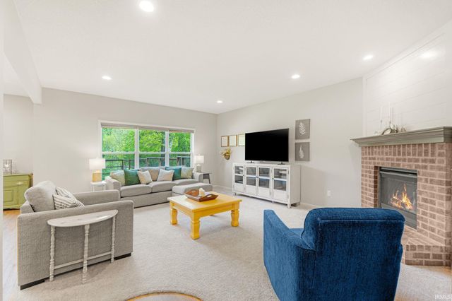 1004 Hathaway Road, Fort Wayne, IN 46845