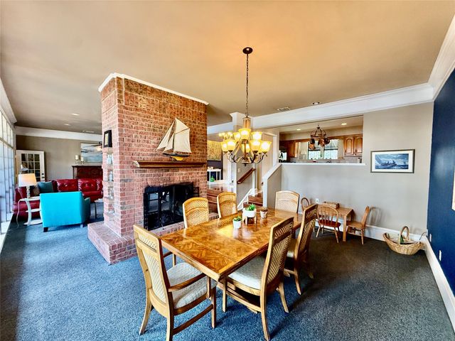 125 Lark Drive, Enchanted Oaks, TX 75156