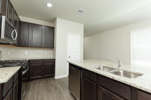 14039 Mount Hunter Drive, Willis, TX 77318