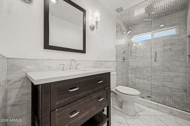 6020 E MARCONI Avenue, Scottsdale, AZ 85254