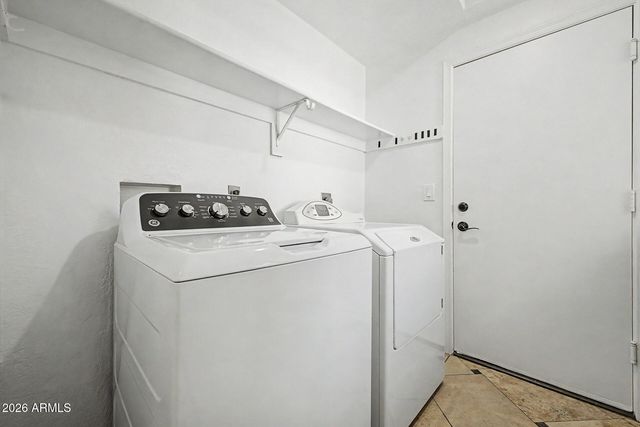 6020 E MARCONI Avenue, Scottsdale, AZ 85254