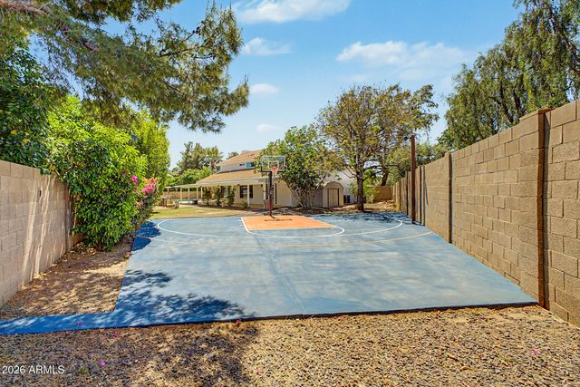 6020 E MARCONI Avenue, Scottsdale, AZ 85254