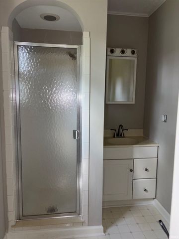 720 S Westwood Drive, Bloomington, IN 47403