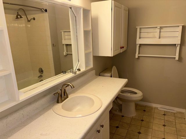 720 S Westwood Drive, Bloomington, IN 47403