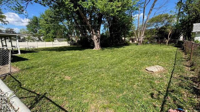 720 S Westwood Drive, Bloomington, IN 47403