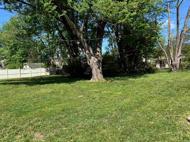 720 S Westwood Drive, Bloomington, IN 47403