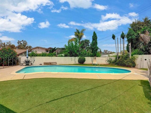 9512 Milden St, La Mesa, CA 91942