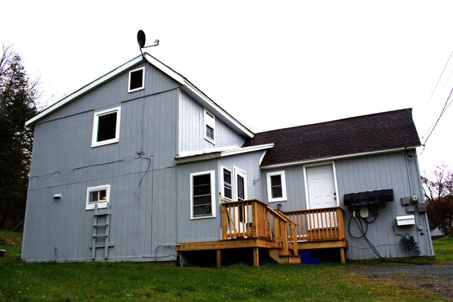 54 Assisqua Avenue, St. Johnsbury, VT 05819