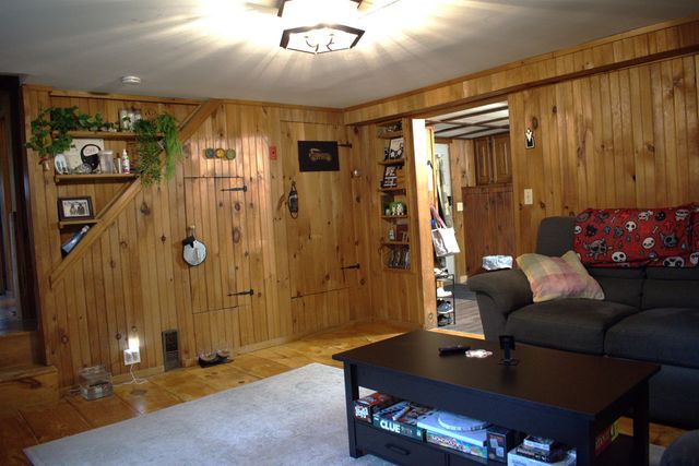 54 Assisqua Avenue, St. Johnsbury, VT 05819