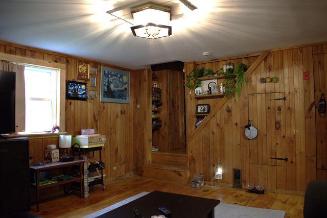 54 Assisqua Avenue, St. Johnsbury, VT 05819