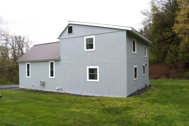 54 Assisqua Avenue, St. Johnsbury, VT 05819
