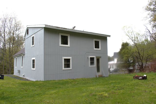 54 Assisqua Avenue, St. Johnsbury, VT 05819
