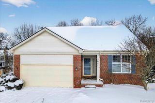 3044 Talon Circle, Orion Charter Township, MI 48360