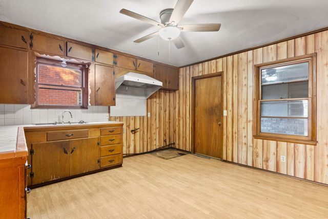 736 Crestway Drive, Tyler, TX 75701