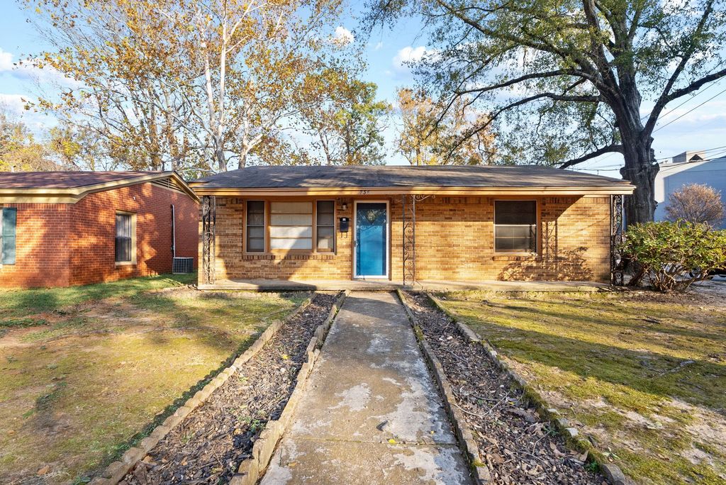 736 Crestway Drive, Tyler, TX 75701