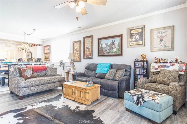 10468 Darby Road, Apple Valley, CA 92308