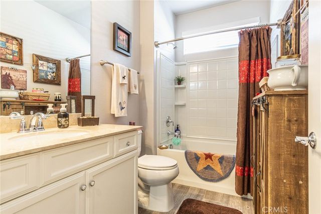 10468 Darby Road, Apple Valley, CA 92308