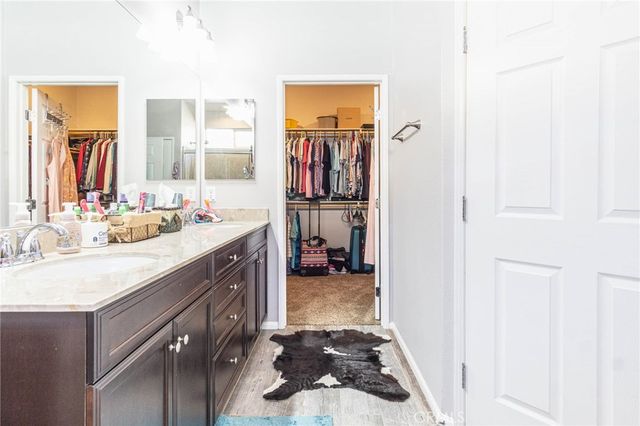 10468 Darby Road, Apple Valley, CA 92308