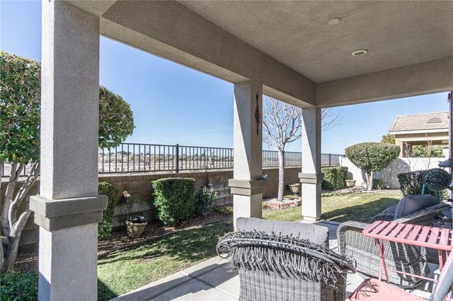 10468 Darby Road, Apple Valley, CA 92308