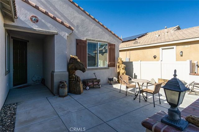 10468 Darby Road, Apple Valley, CA 92308