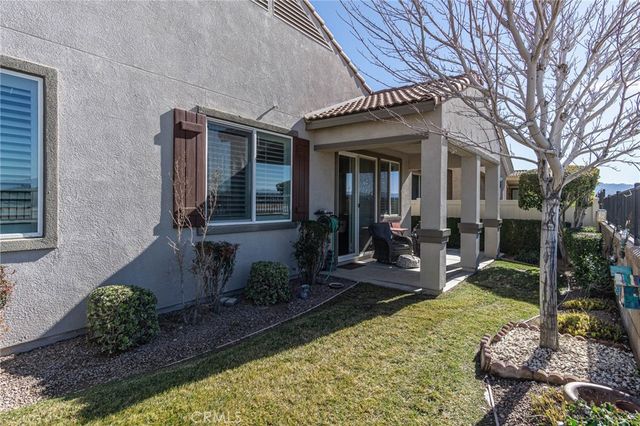 10468 Darby Road, Apple Valley, CA 92308