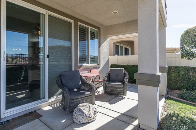 10468 Darby Road, Apple Valley, CA 92308