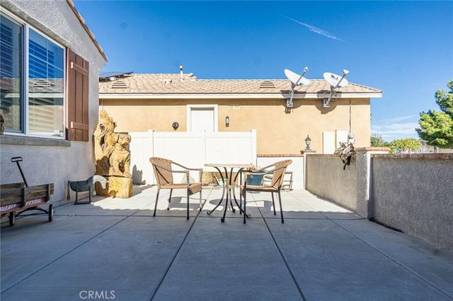 10468 Darby Road, Apple Valley, CA 92308