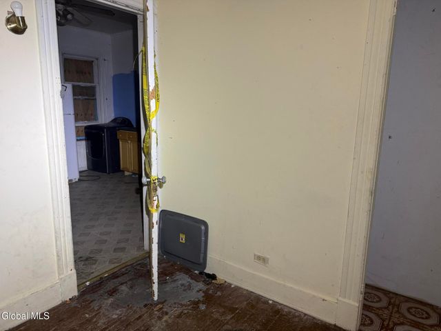 942 Emmett Street, Schenectady, NY 12307