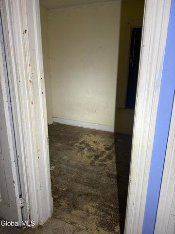 942 Emmett Street, Schenectady, NY 12307